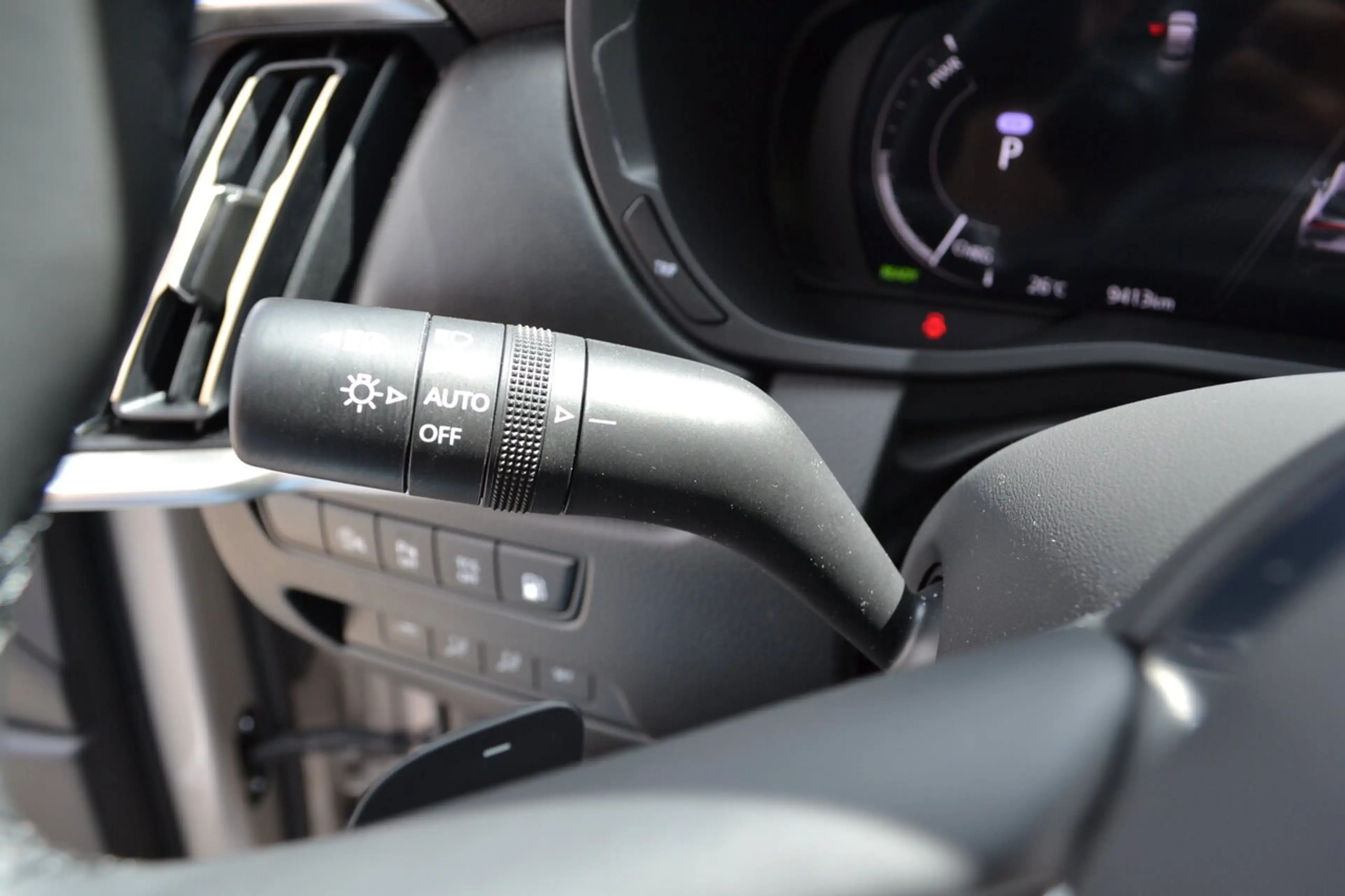 Mazda CX-60 MY2025 - Homura + CON-P - Garantie 02/31 — photo 12