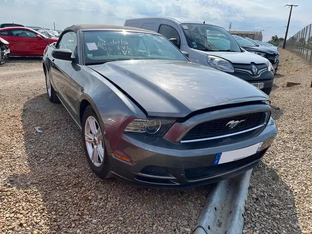 Ford Mustang Mustang 3.7 V6 310 Cabriolet / EE227