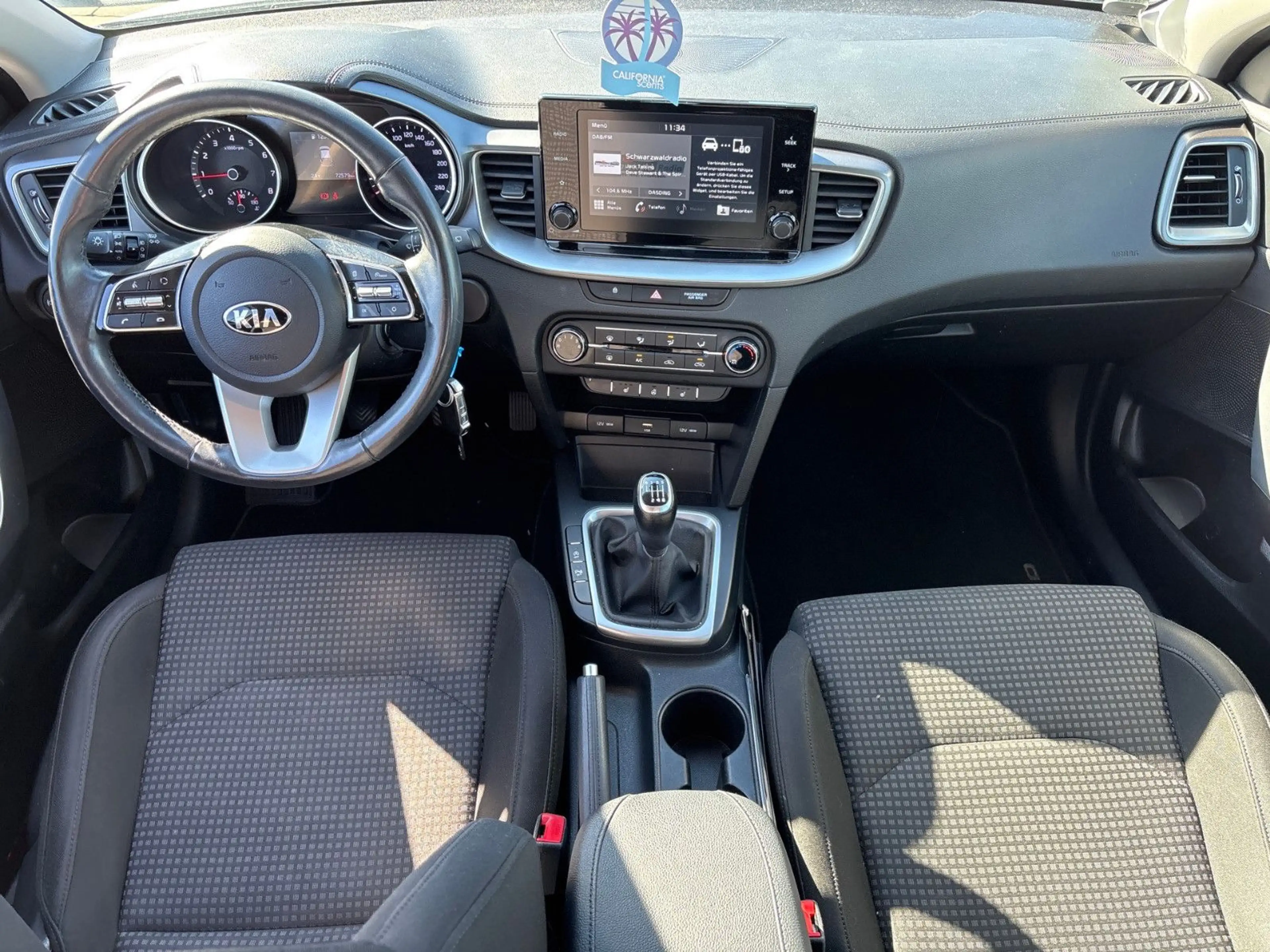 Kia Ceed / cee'd Ceed OPF Attract+DAB+CARPLAY+KAMERA+ — photo 4