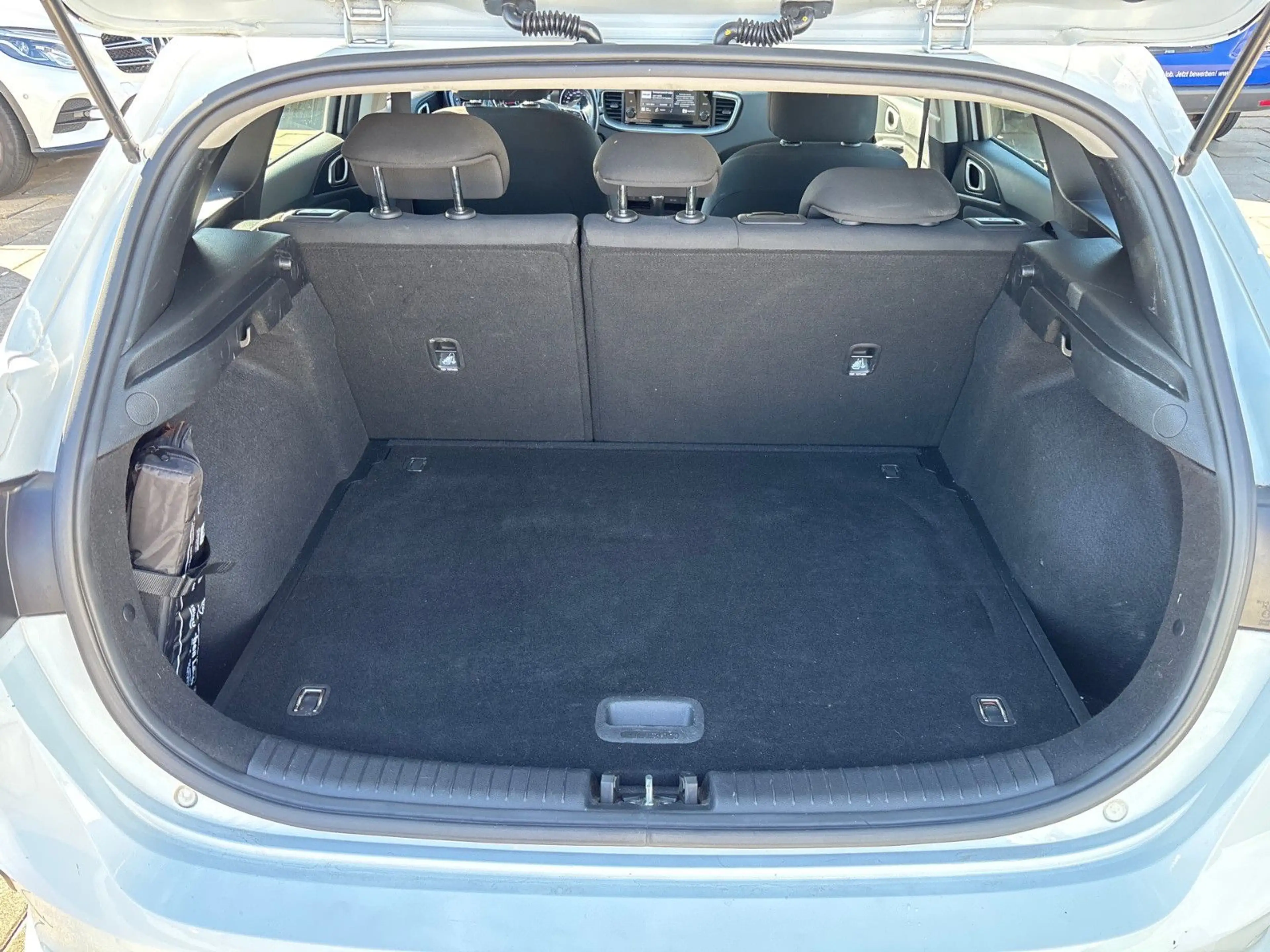 Kia Ceed / cee'd Ceed OPF Attract+DAB+CARPLAY+KAMERA+ — photo 12