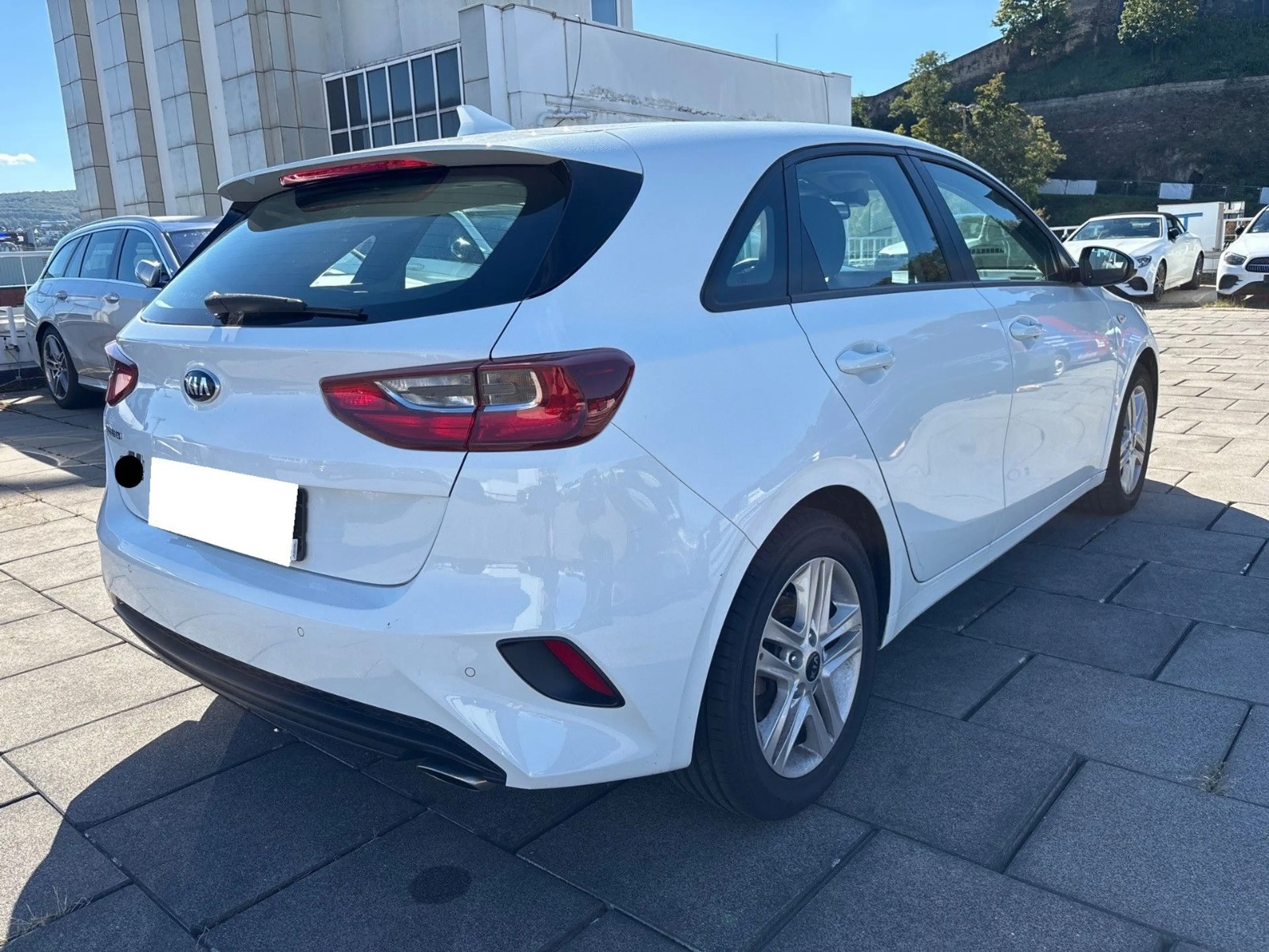 Kia Ceed / cee'd Ceed OPF Attract+DAB+CARPLAY+KAMERA+ — photo 6
