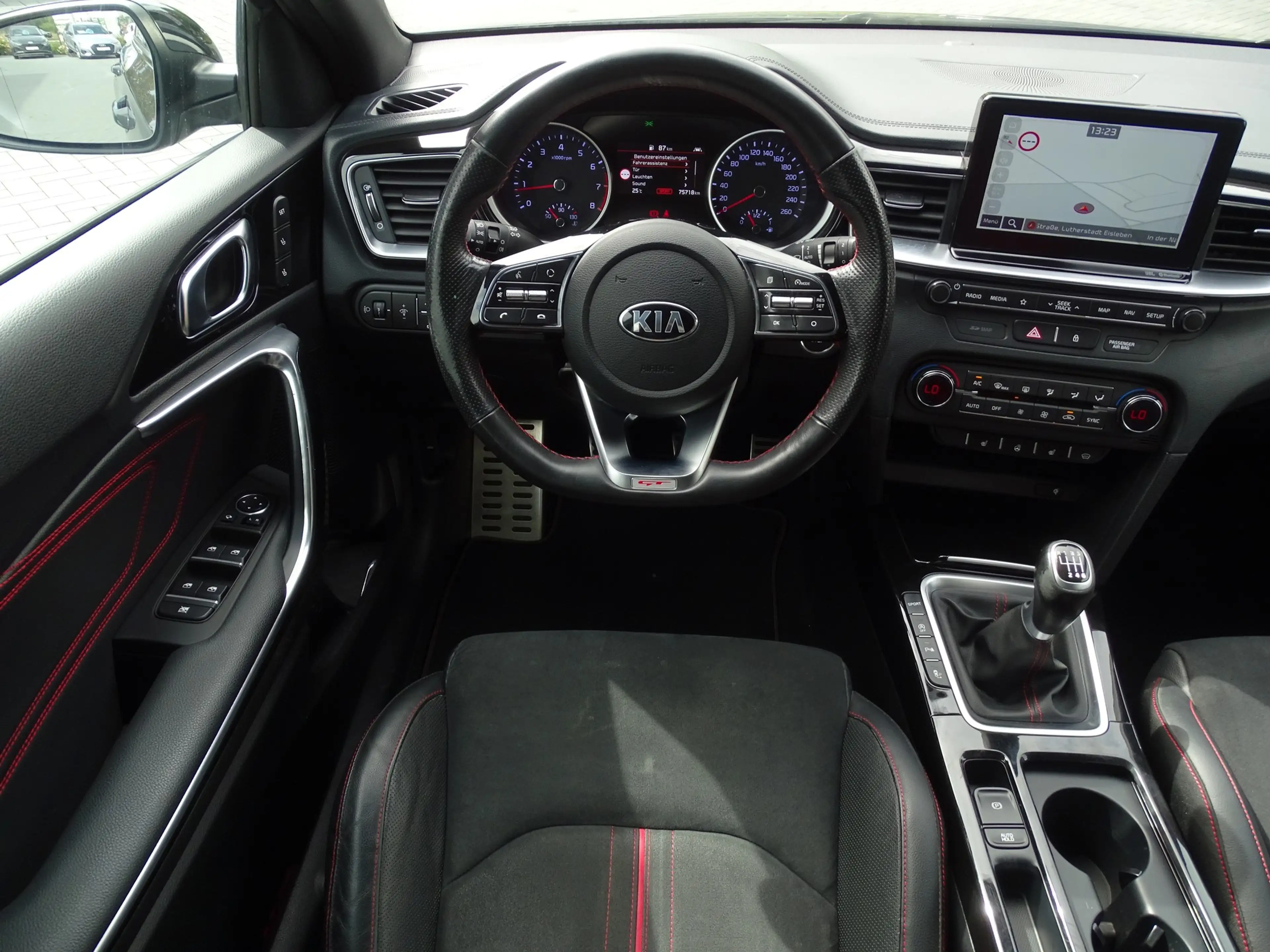Kia ProCeed / pro_cee'd ProCeed 1.6 T-GDI GT LED Navi Kamera Soundsystem — photo 9