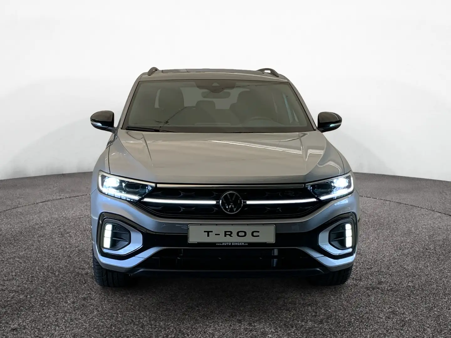 Volkswagen T-Roc R-Line TSI DSG 4M PANO*AHK*MATRIX* Silber - 2