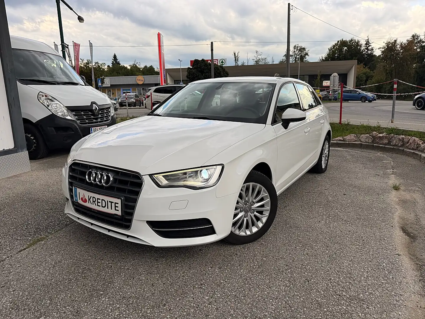 Audi A3 Ambiente 1,6 TDI *S-tronic*NAVI*XENON*PDC* Weiß - 1