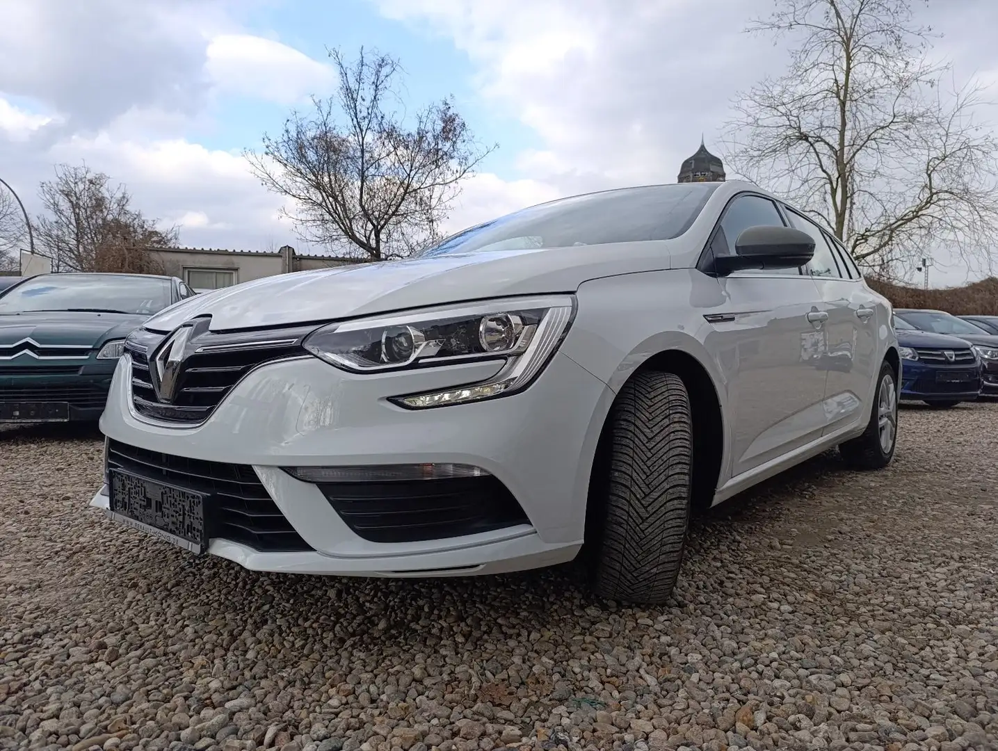 Renault Megane IV Grandtour Life-90 TKM-TÜV 09/25 Wit - 2