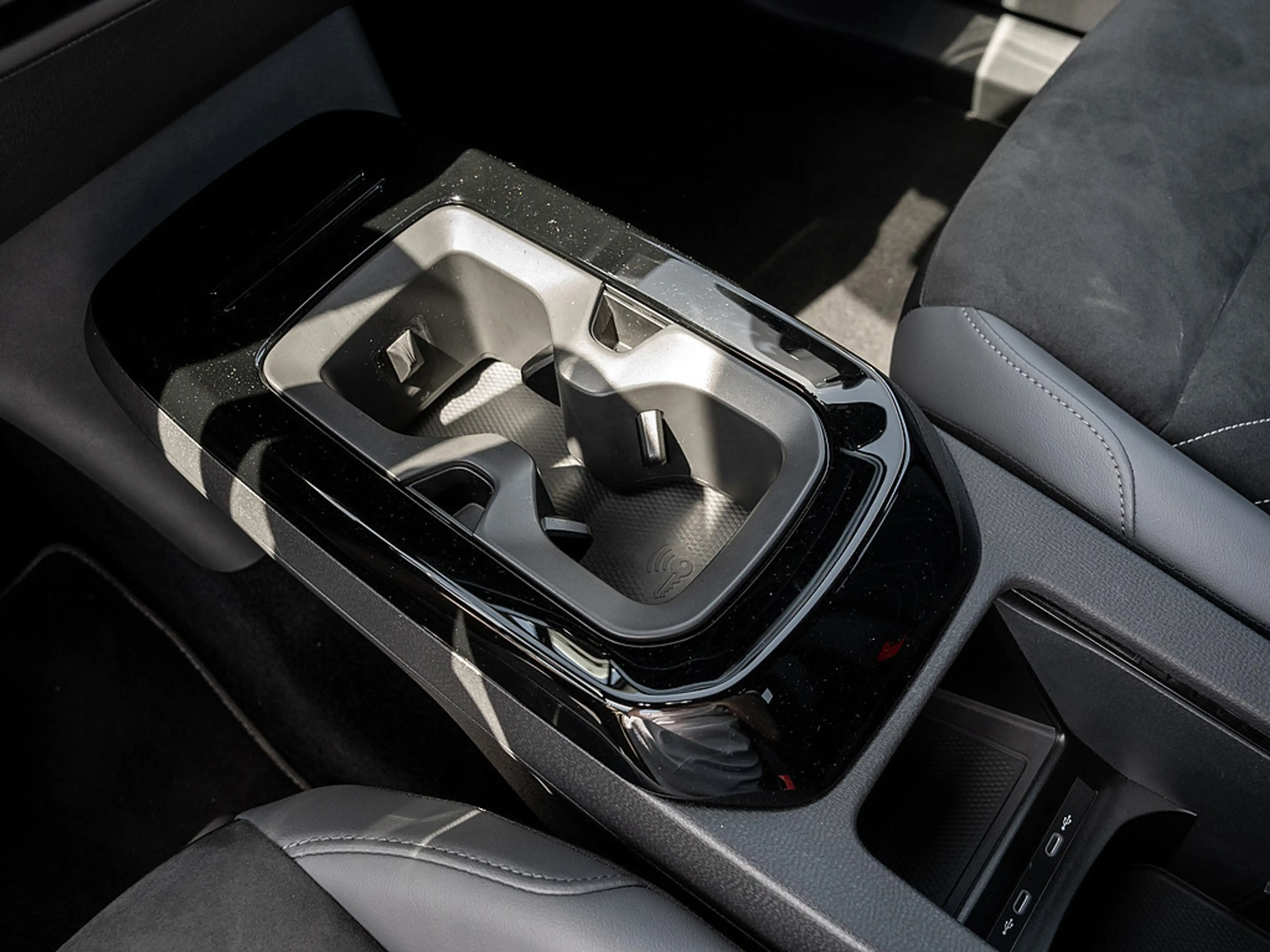 Volkswagen ID.5 Pro Performance AHK 360° HUD KEYLESS ACC — photo 10