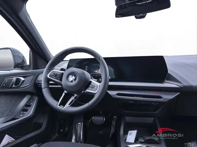 BMW 1 Series view 15