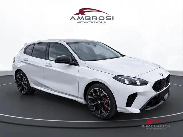 BMW 1 Series view 2