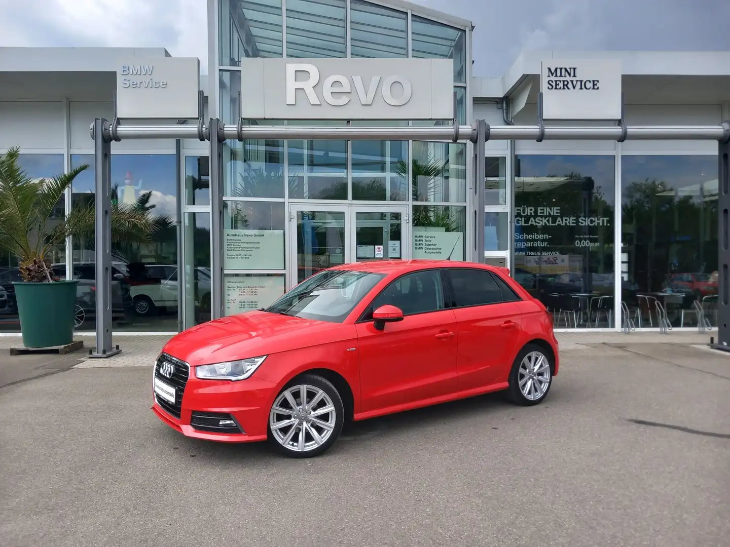 Audi A1 1.0 TFSI ultra Sportback  Klima Rouge - 1