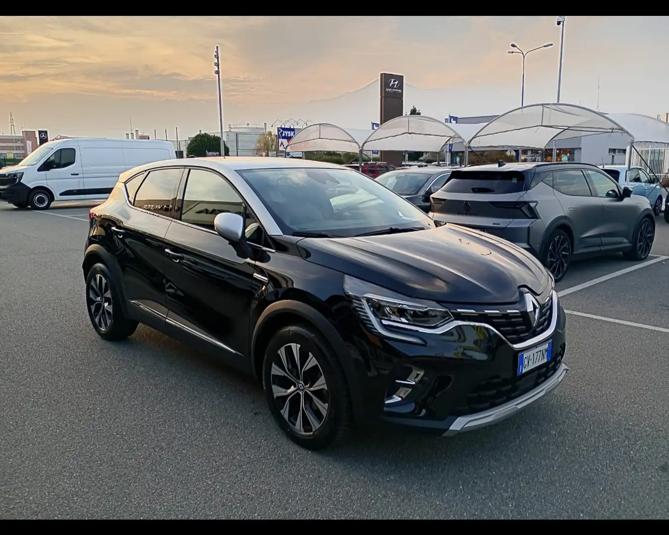 Renault Captur techno TCe 90 Noir - 1