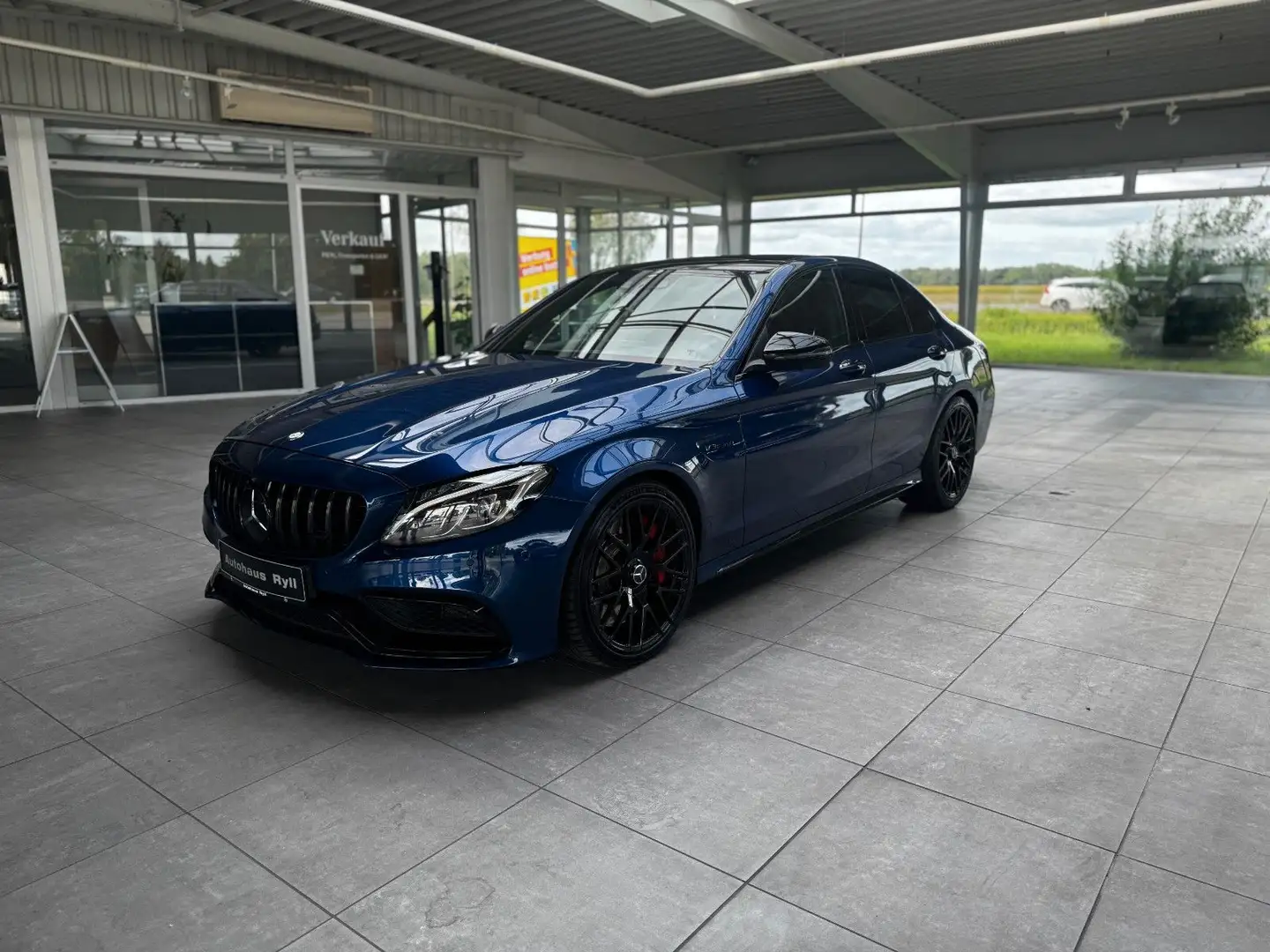 Mercedes-Benz C -Klasse Lim. C 63 S AMG Bleu - 1