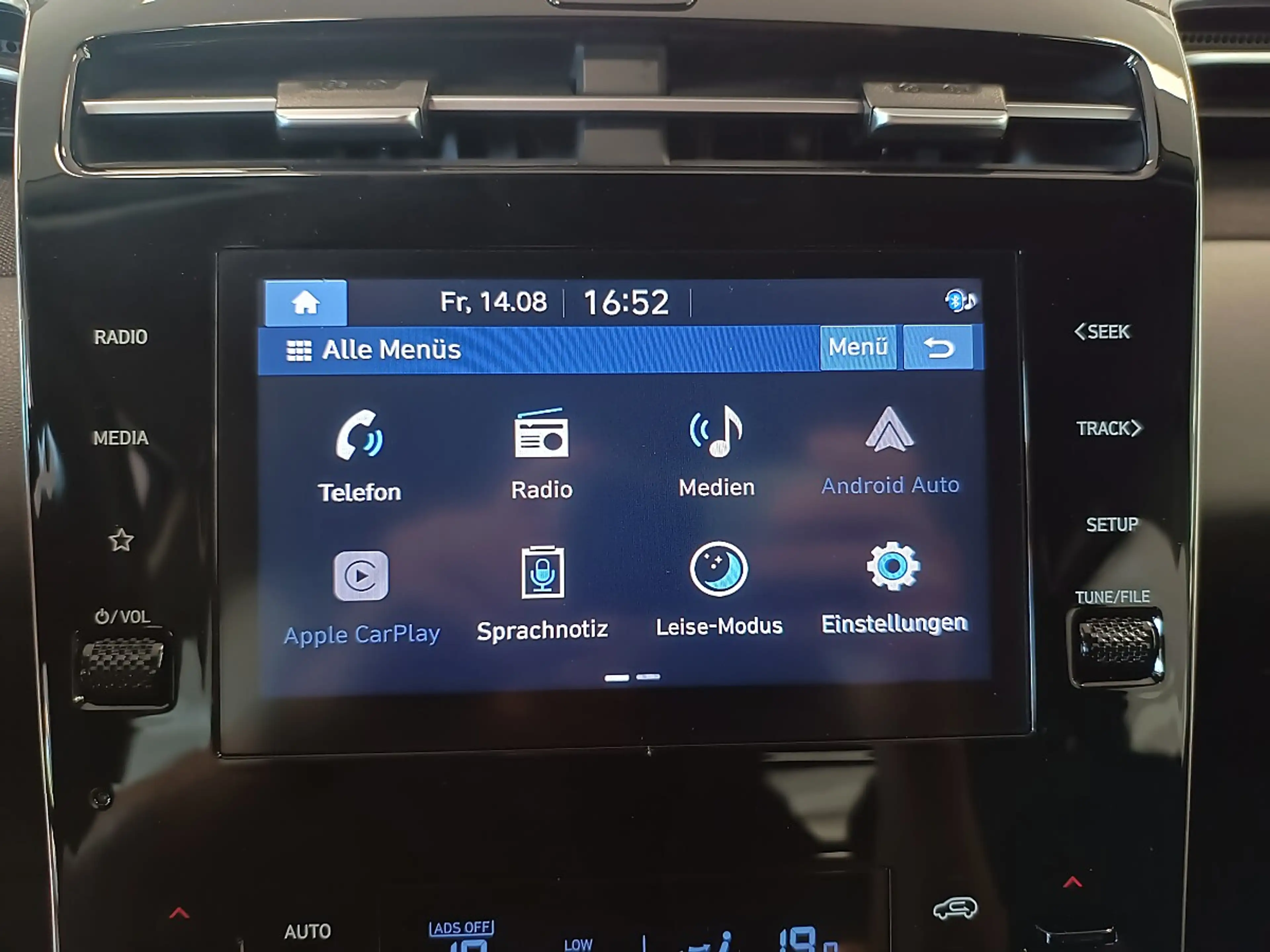 Hyundai TUCSON Tucson 1,6 CRDI 2WD Smart Line *Klima*SHZ*RFK* — photo 13