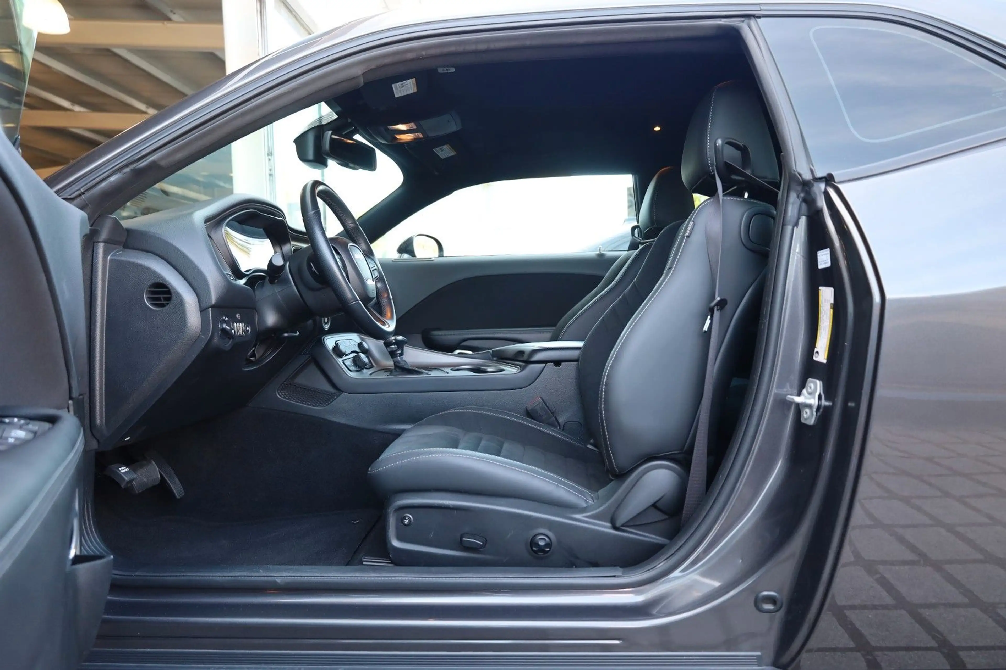 Dodge Challenger 3.6 SXT/KAMERA/BTH/MFL/SHZ/ALPINE/R20 — photo 9