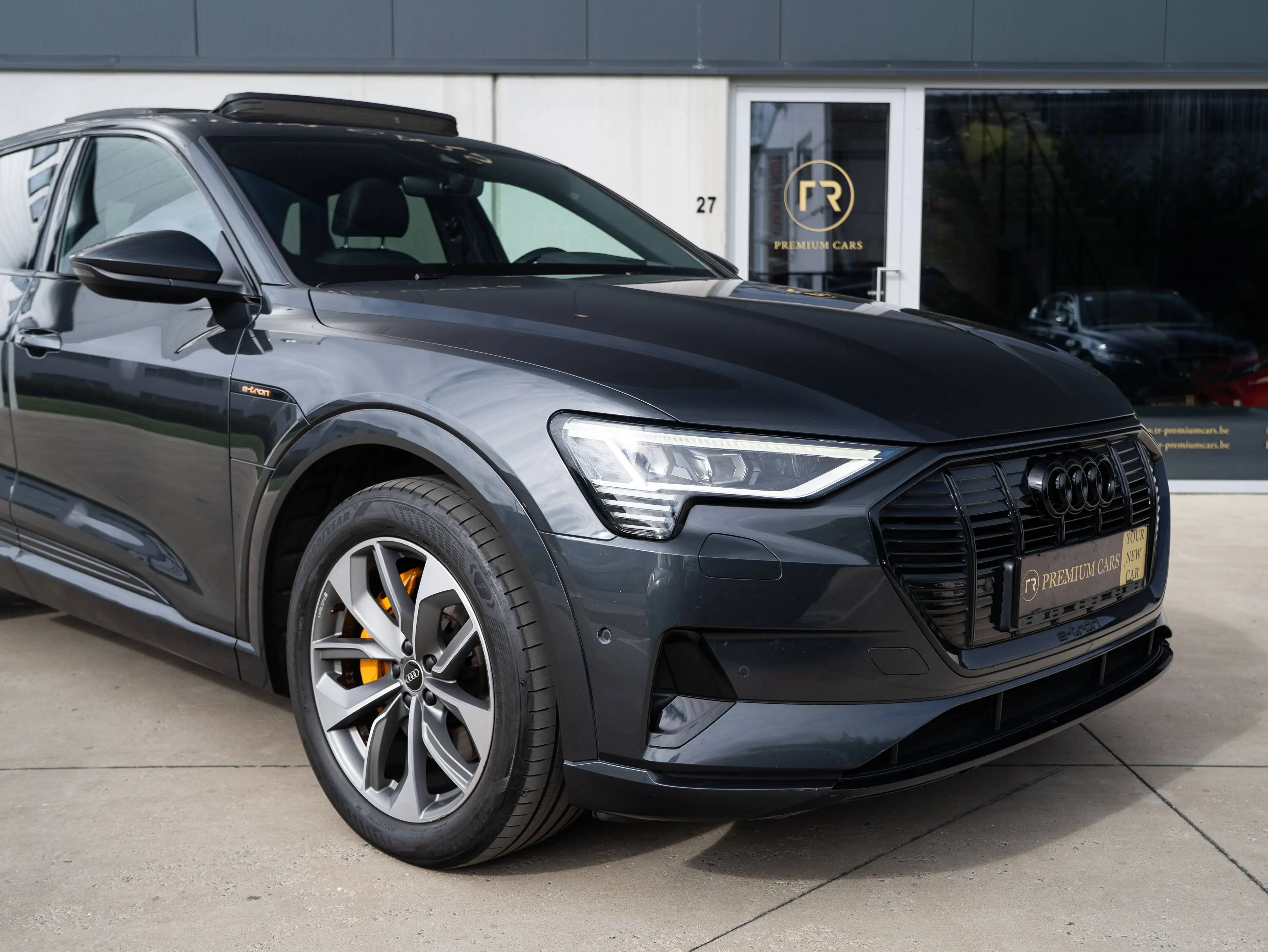 Audi e-tron 95 kWh l 55 Quattro l Pano l Heated Seats l Keyless l Memory Seats — photo 7
