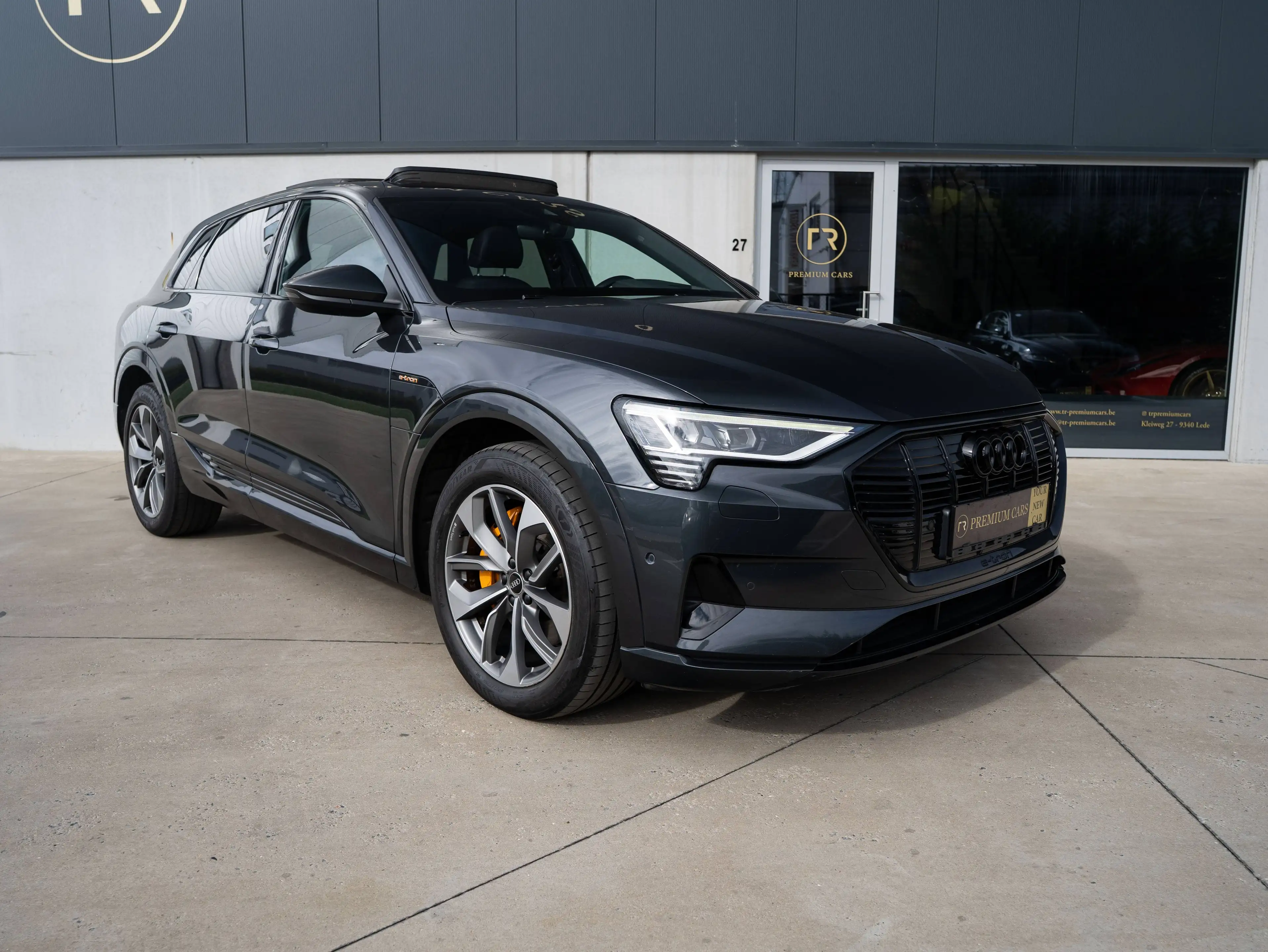 Audi e-tron 95 kWh l 55 Quattro l Pano l Heated Seats l Keyless l Memory Seats — photo 6