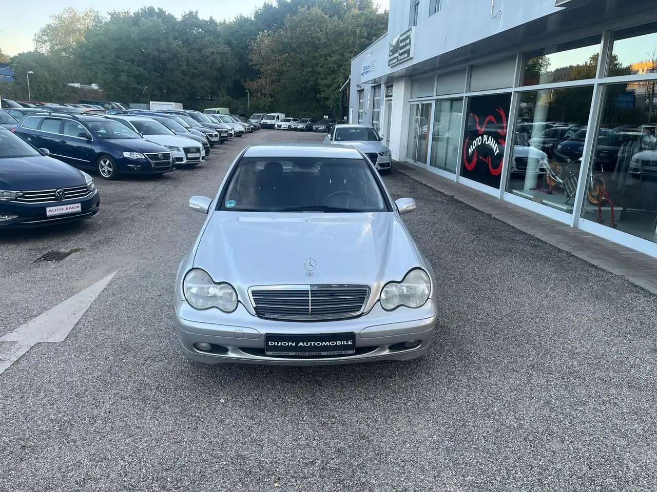 Mercedes-Benz C 180, foto 1