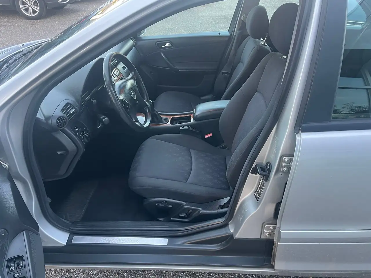 Mercedes-Benz C 180, foto 8