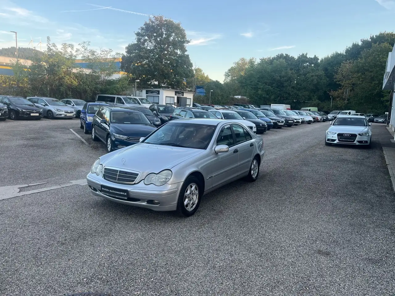 Mercedes-Benz C 180, foto 2
