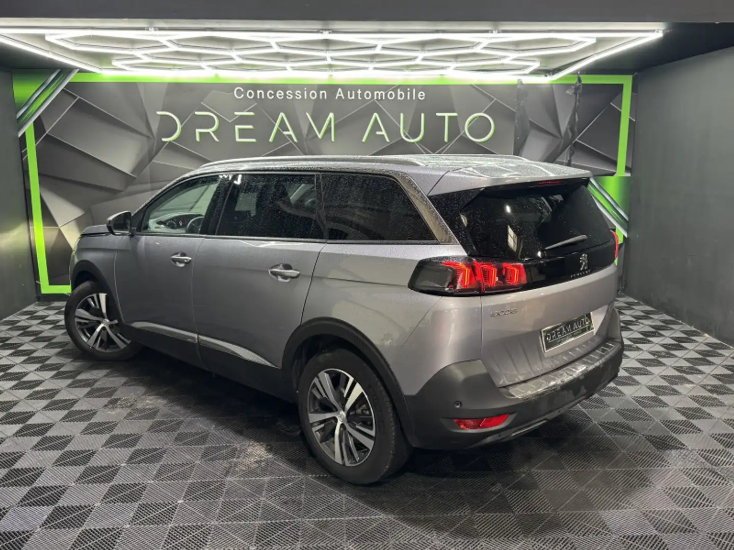 Peugeot 5008 1.5 BLUEHDI 130CH S\u0026S ALLURE Grau - 2