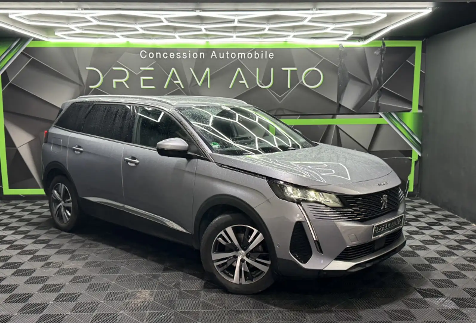 Peugeot 5008 1.5 BLUEHDI 130CH S\u0026S ALLURE Grau - 1