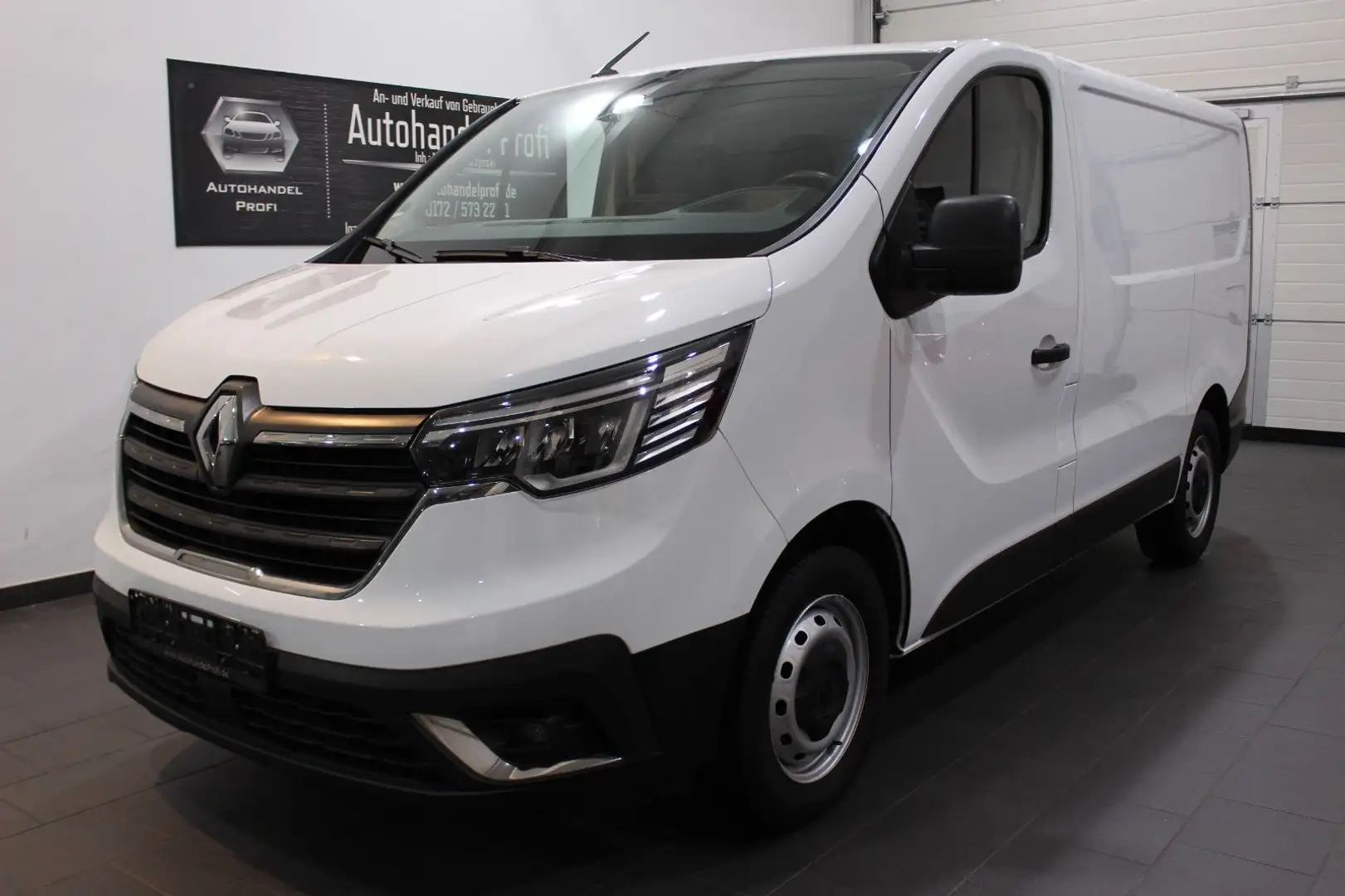 Renault Trafic Kasten L1H1 3,0t Komfort Navi LED 19% SH Alb - 1