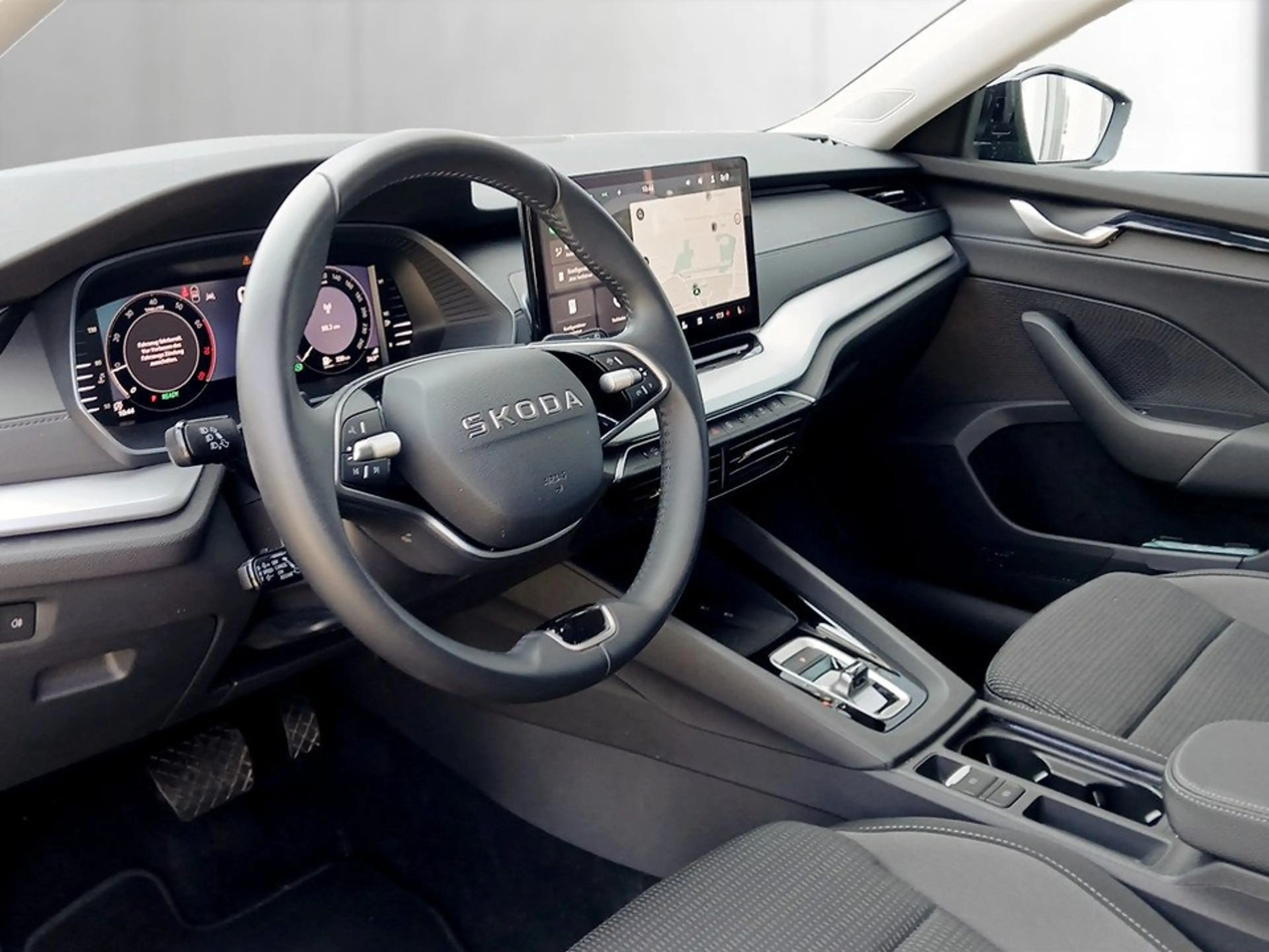 Skoda Octavia Combi 1.5 TSI DSG Selection AHK+LED+NAVI — photo 12