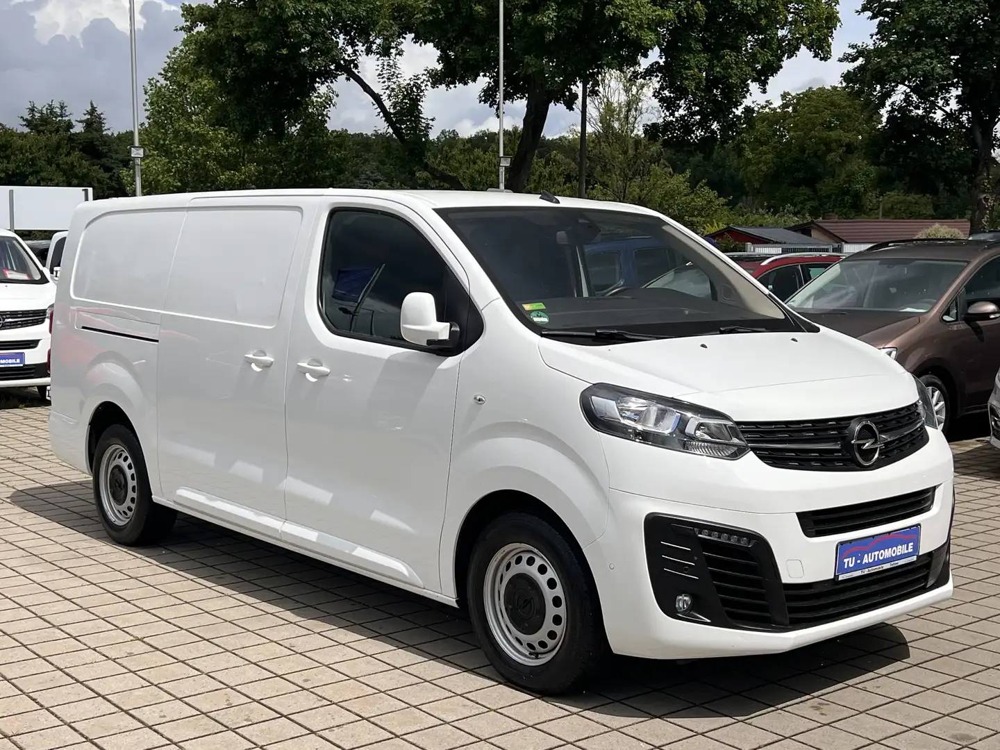 Opel Vivaro Kasten Elegance L (L3) Aut. NAVI-RKAM-SHZ-APPLECAR Wit - 1
