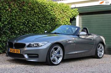 Roadster SDrive35is High Executive
