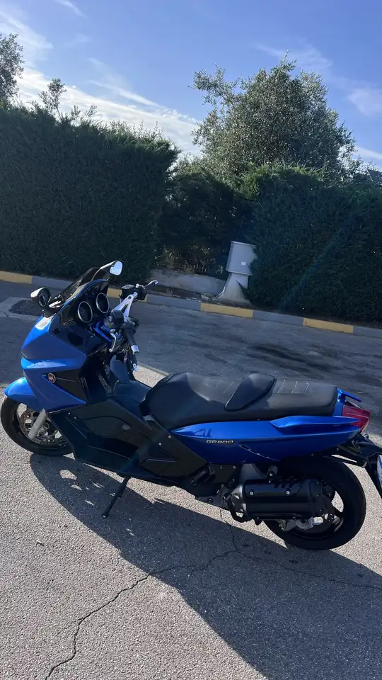 Gilera GP 800