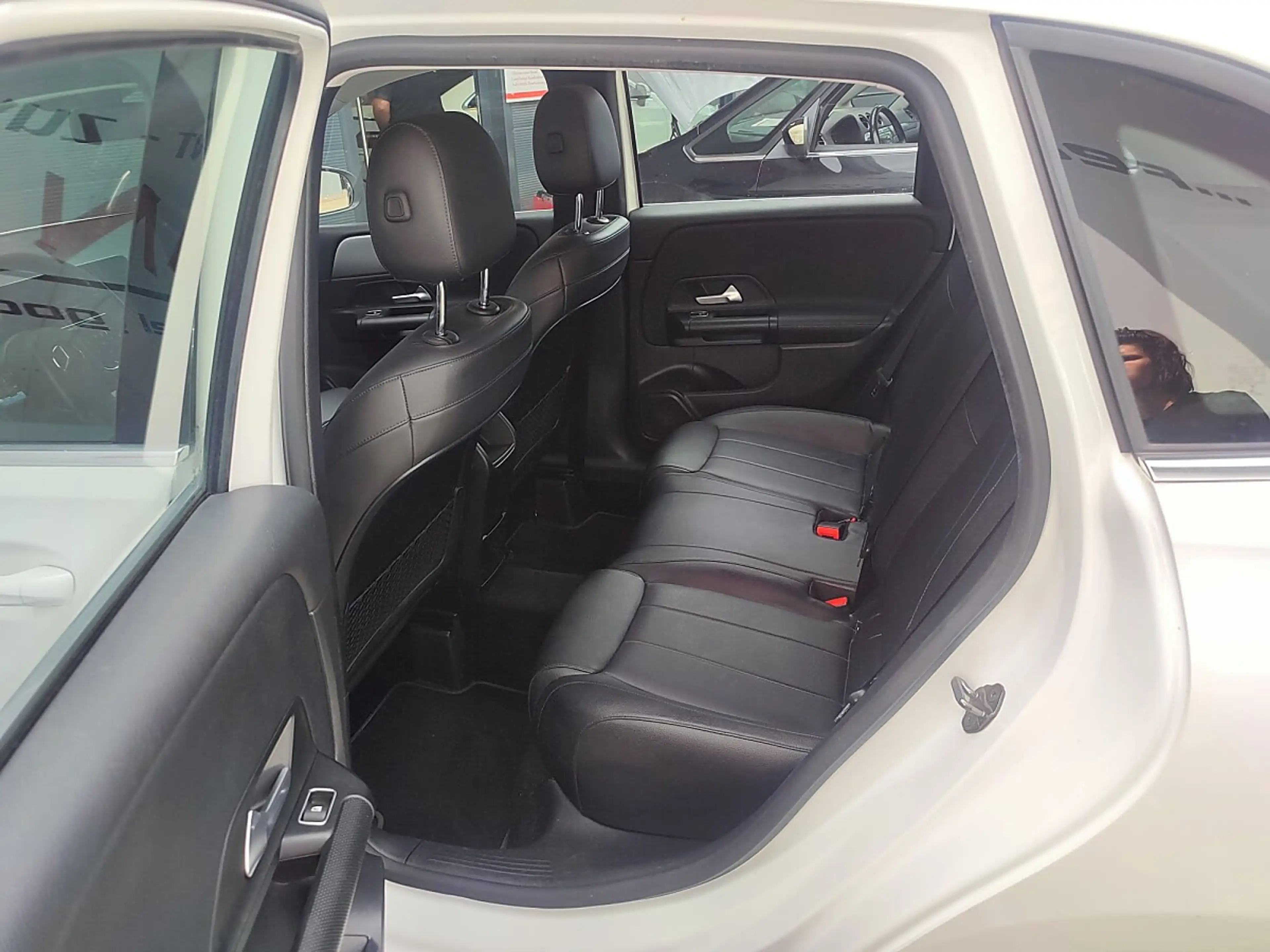 Mercedes-Benz B 200 d Aut. — photo 8