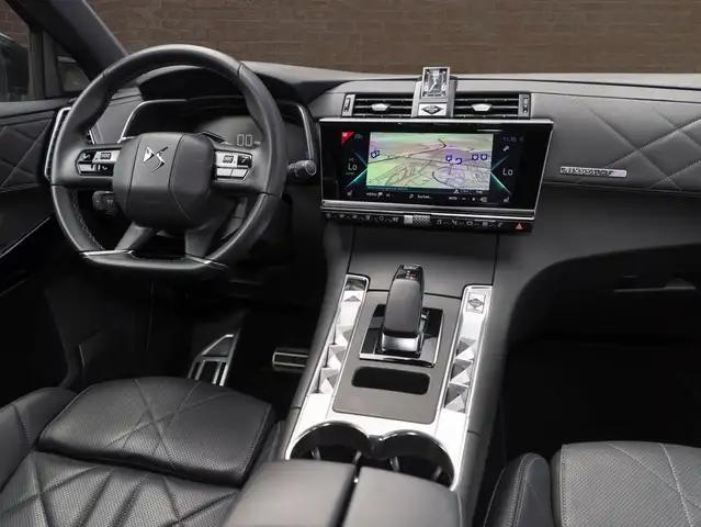 DS Automobiles DS 7 view 13