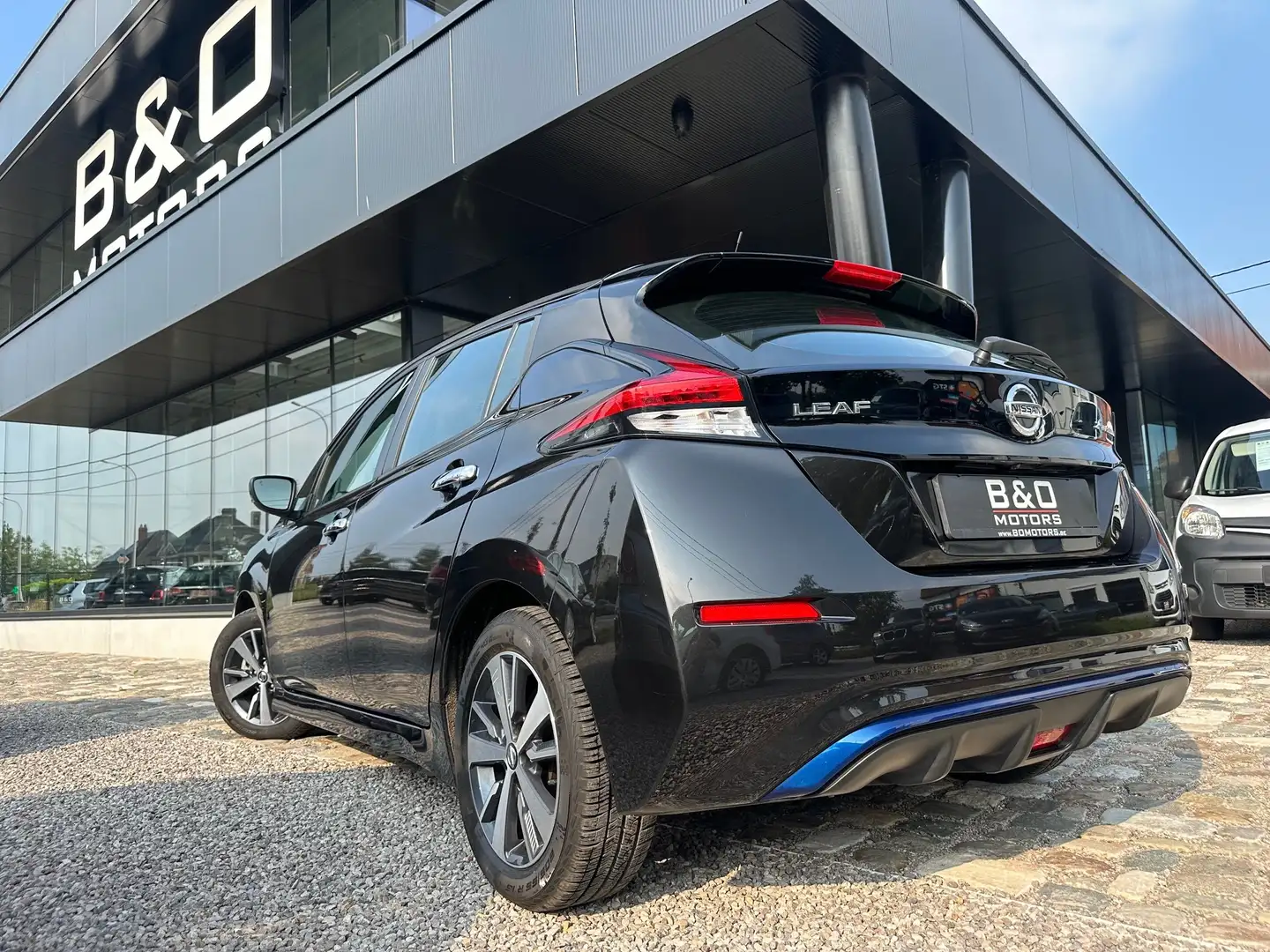 Nissan Leaf 40 kWh Acenta 21926 km STUNTPRIJS  12500 +btw Noir - 2