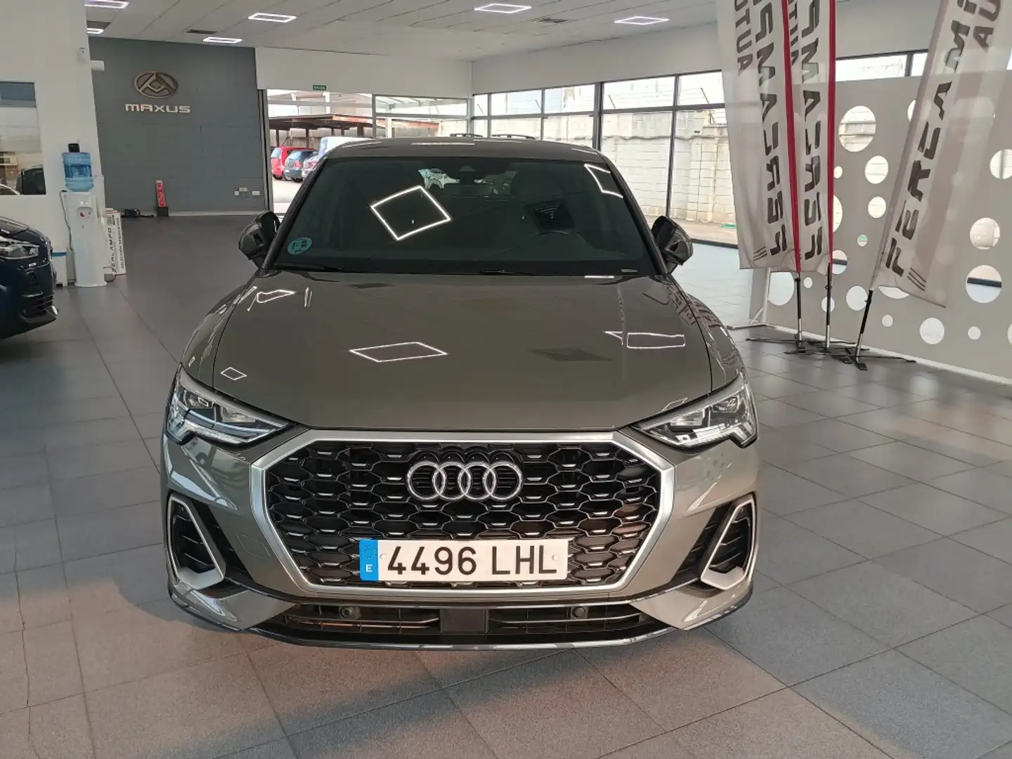 Audi Q3 Sportback 35 TDI S line S tronic Grün - 2
