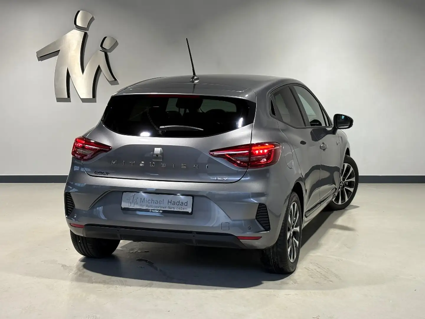 Mitsubishi Colt 1.6 Hybrid PLUS MY 2025 Grau - 2