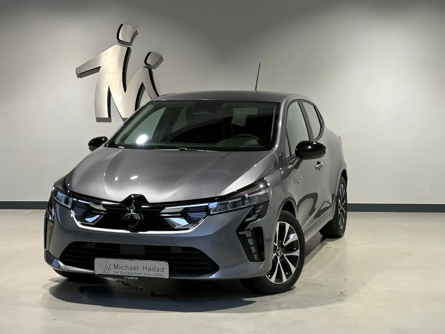Mitsubishi Colt 1.6 Hybrid PLUS MY 2025 Grau - 1