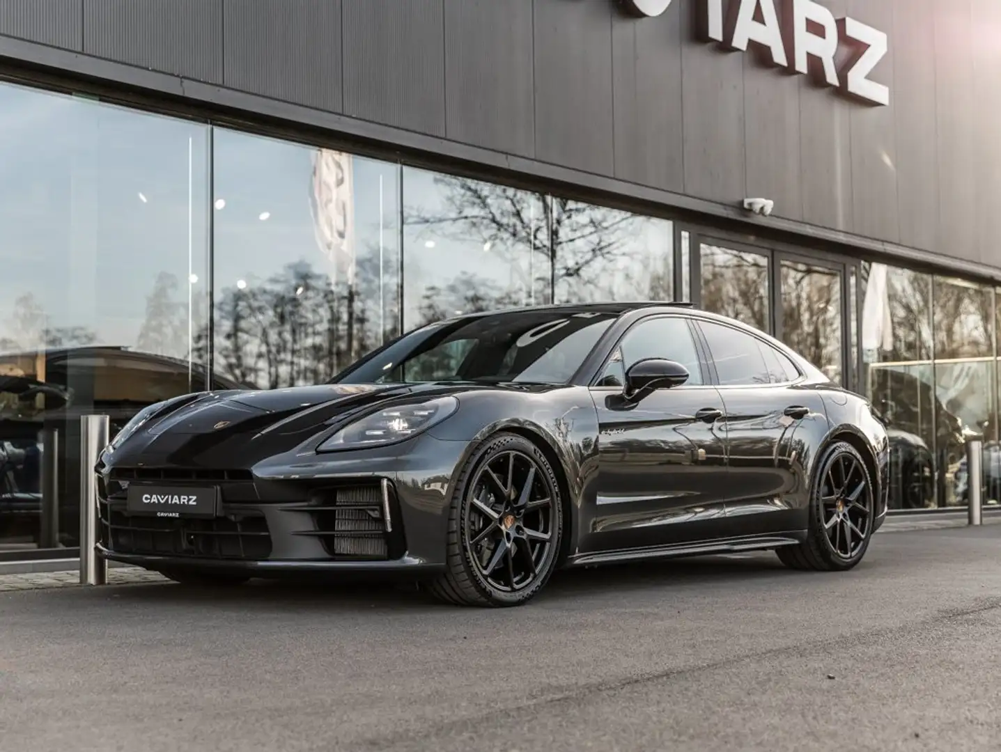 Porsche Panamera 4 E-HYBR SPORTUITL/DISPL/MATR/AIR/PANO/HUD/ACC/14W Gris - 1