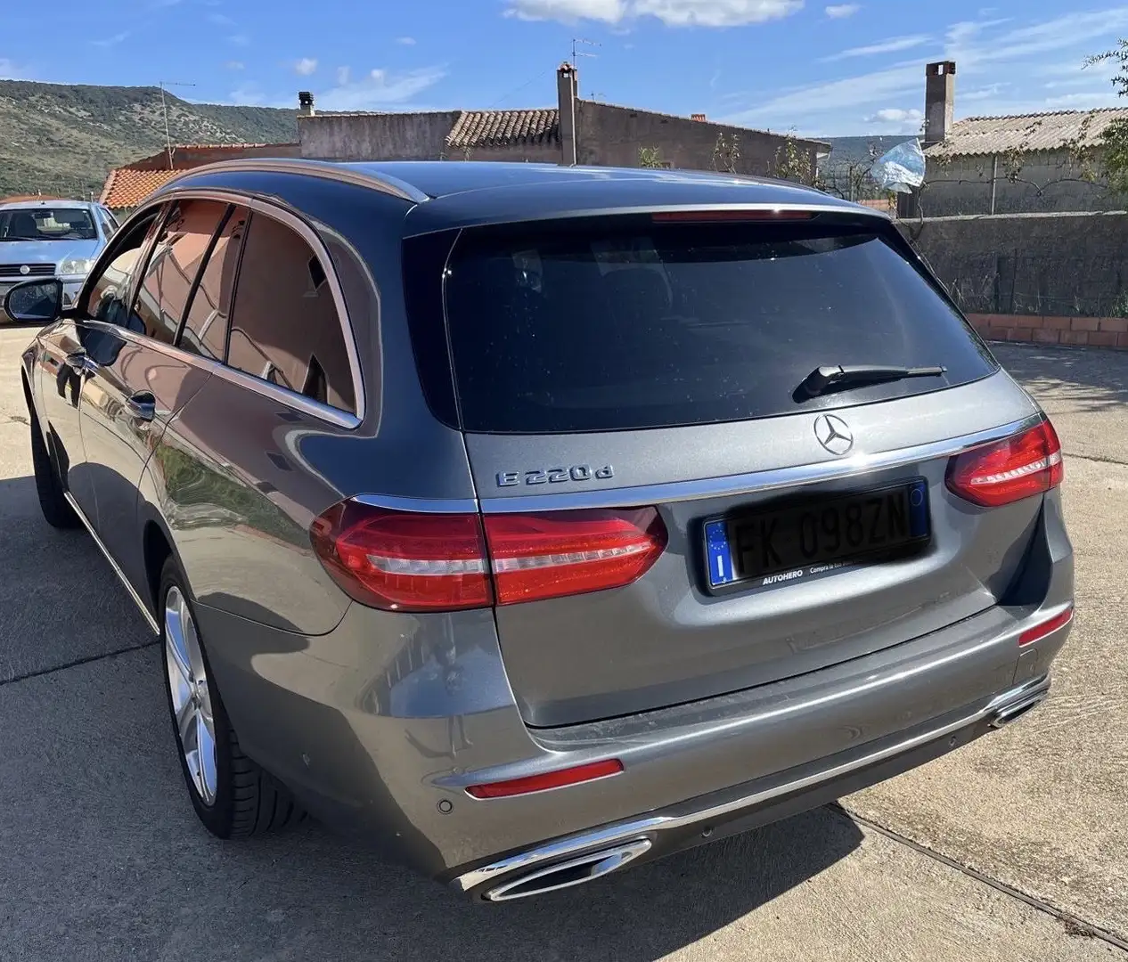 Mercedes-Benz E 220 SW bt Sport 4matic auto - 2