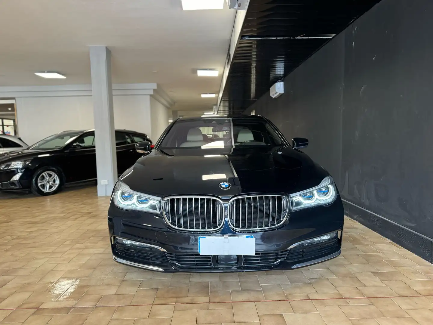 BMW 750 750d xdrive Eccelsa auto Mavi - 2