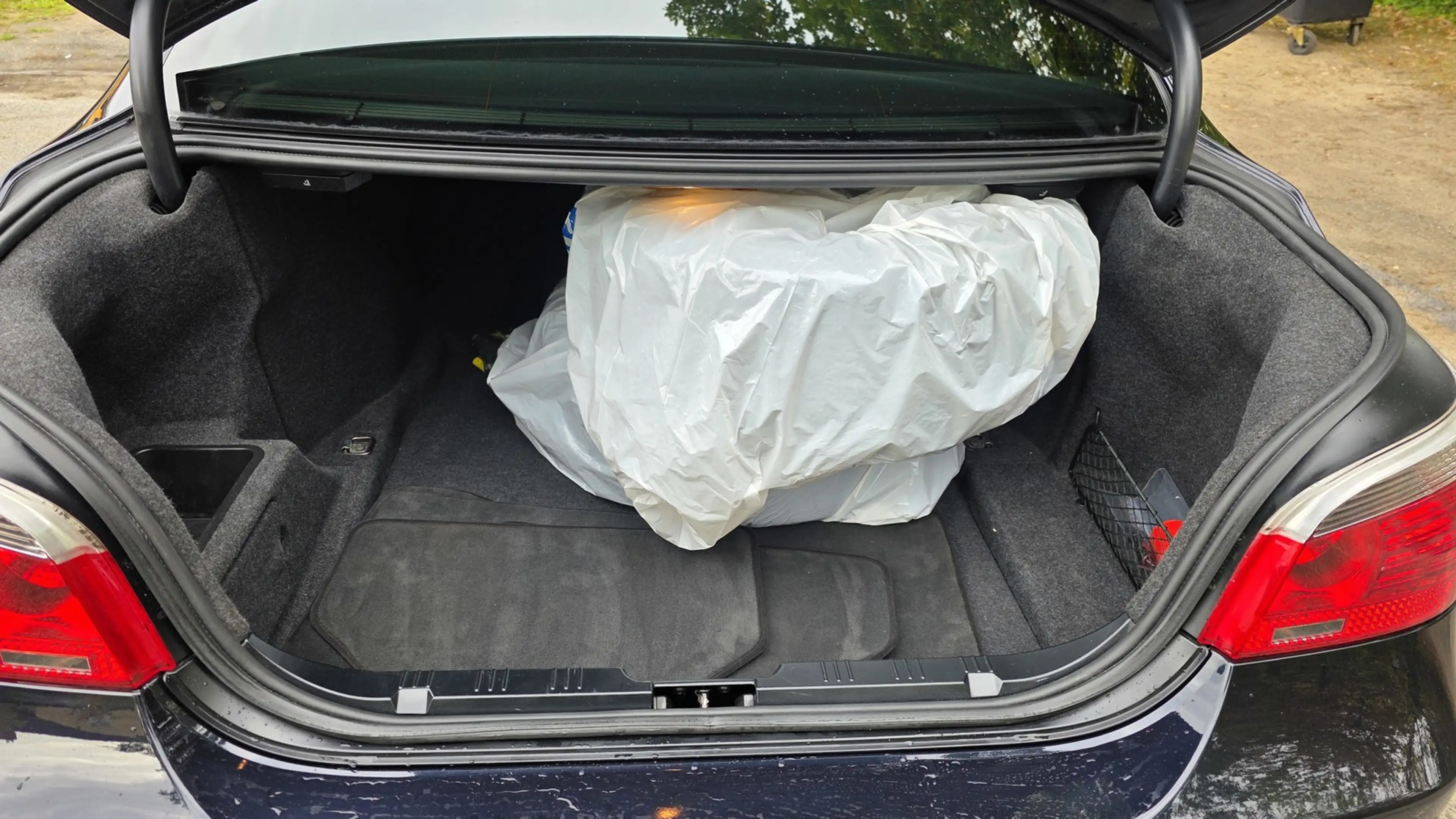BMW 530 d xDrive absolute Vollausstattung — photo 18