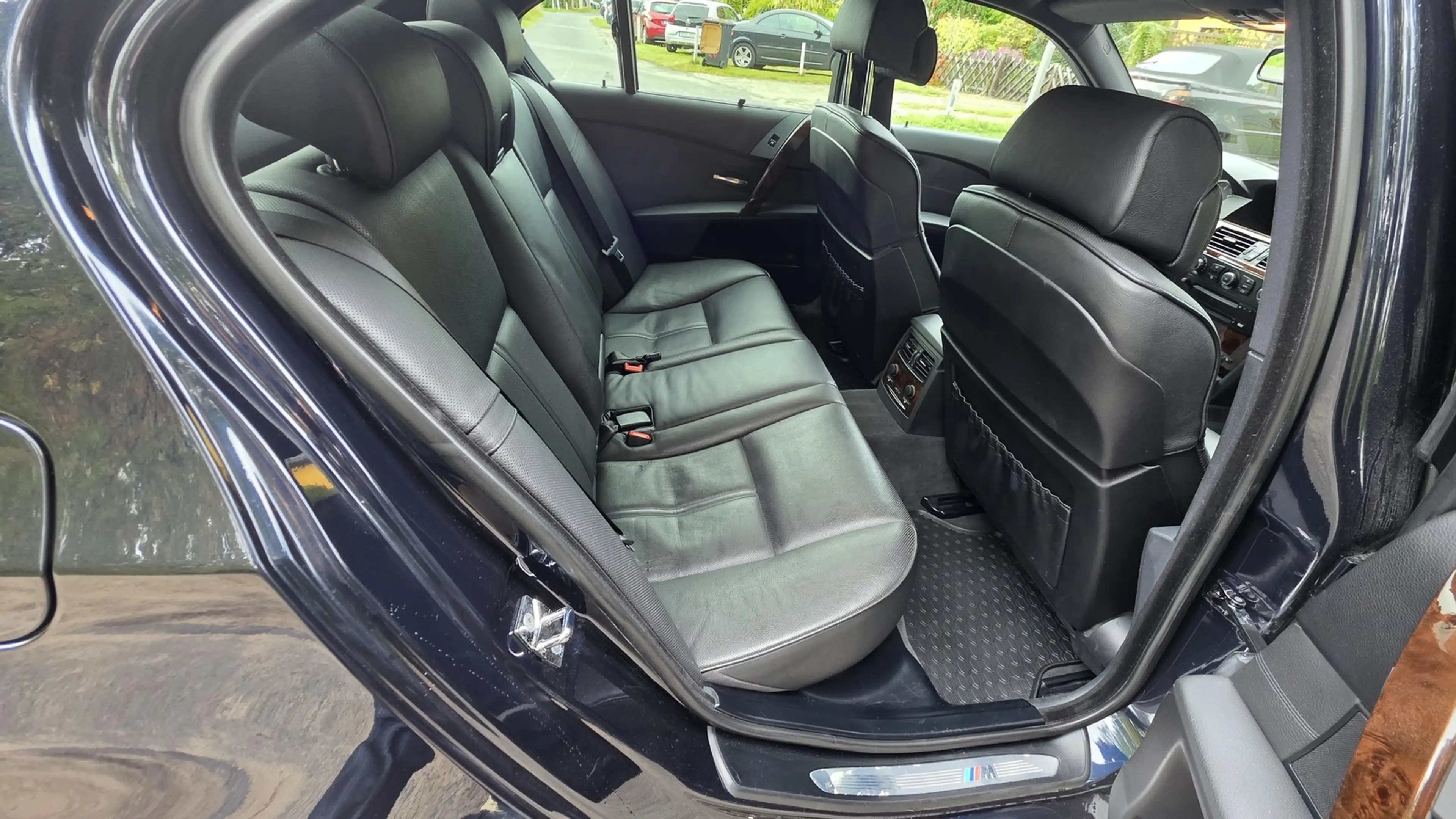BMW 530 d xDrive absolute Vollausstattung — photo 9