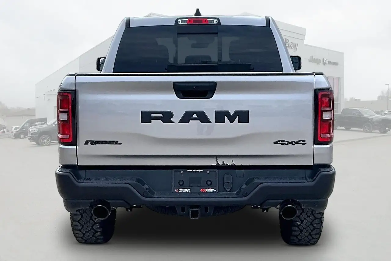 RAM 1500 снимка RAM 1500