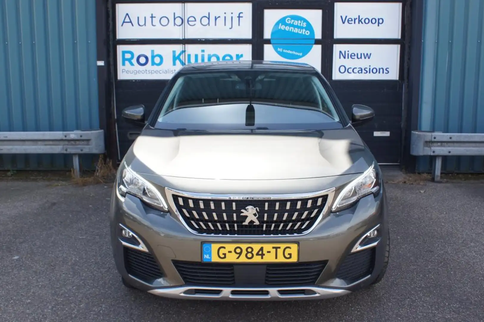 Peugeot 3008 1.2 PureTech Allure Grijs - 2