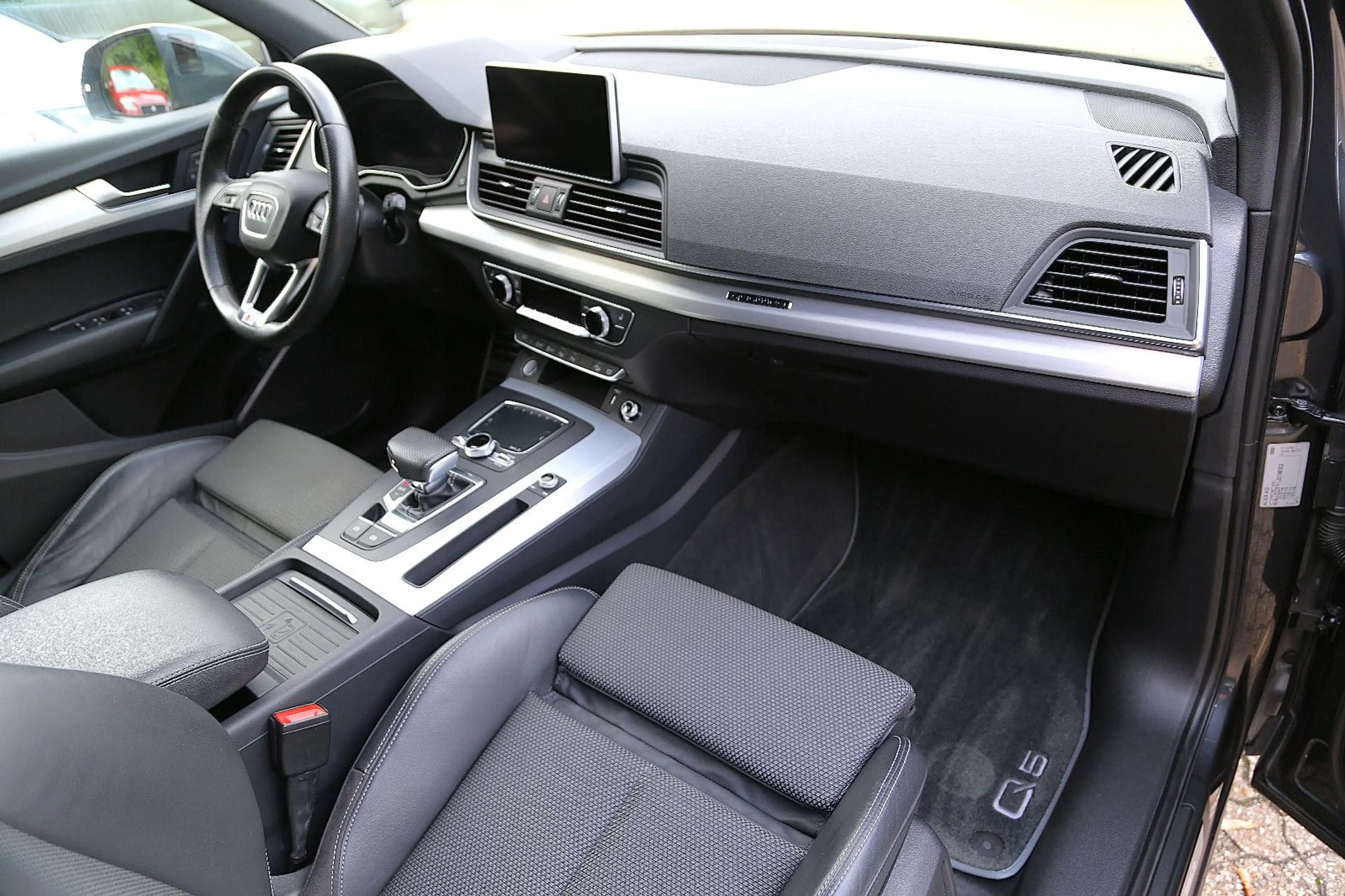 Audi Q5 quattro S-Line Virtual Matrix HUD AHK 360° — photo 8