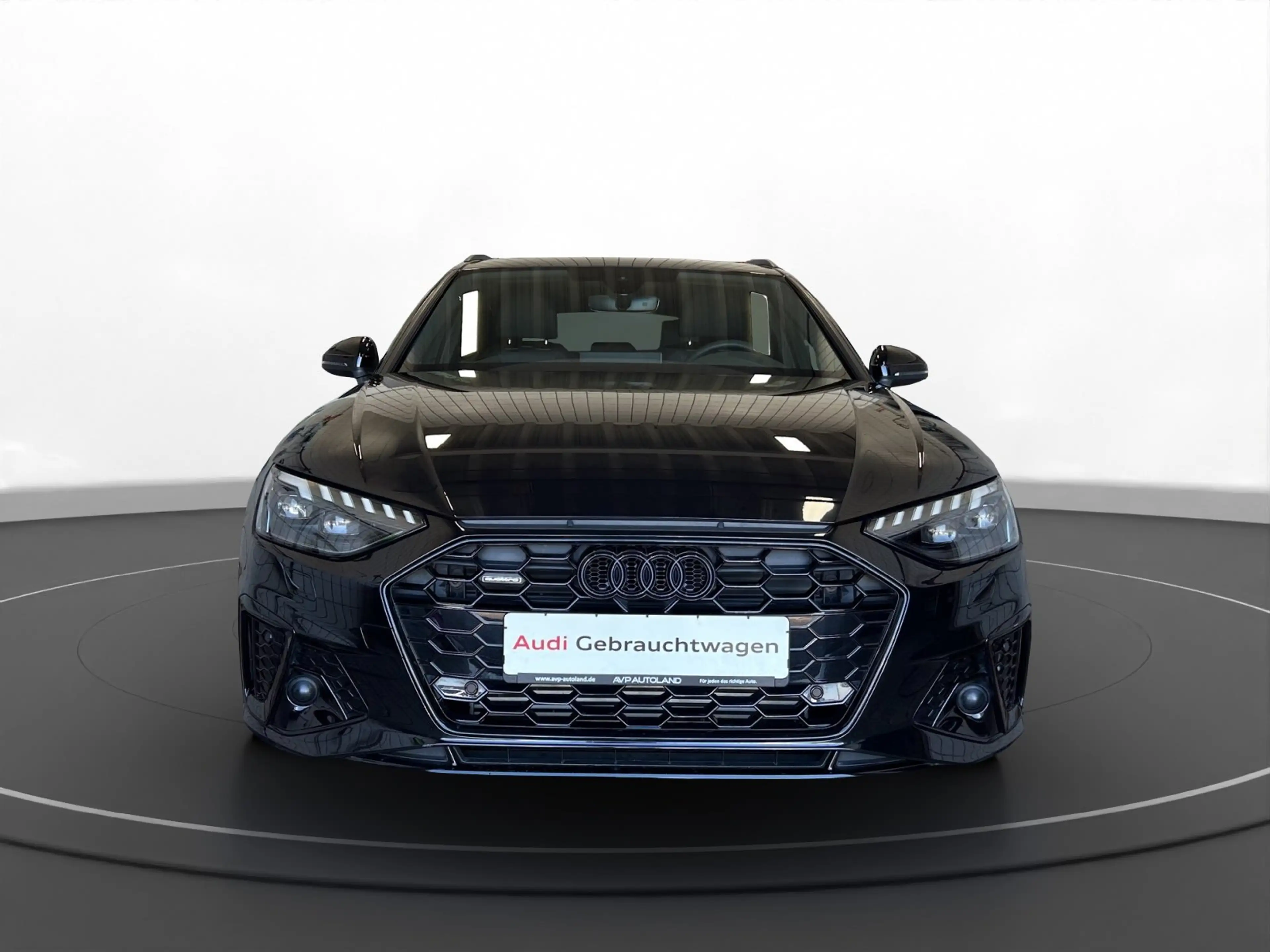 Audi A4 Avant 45 TFSI quattro S tronic S line | PANO — photo 4