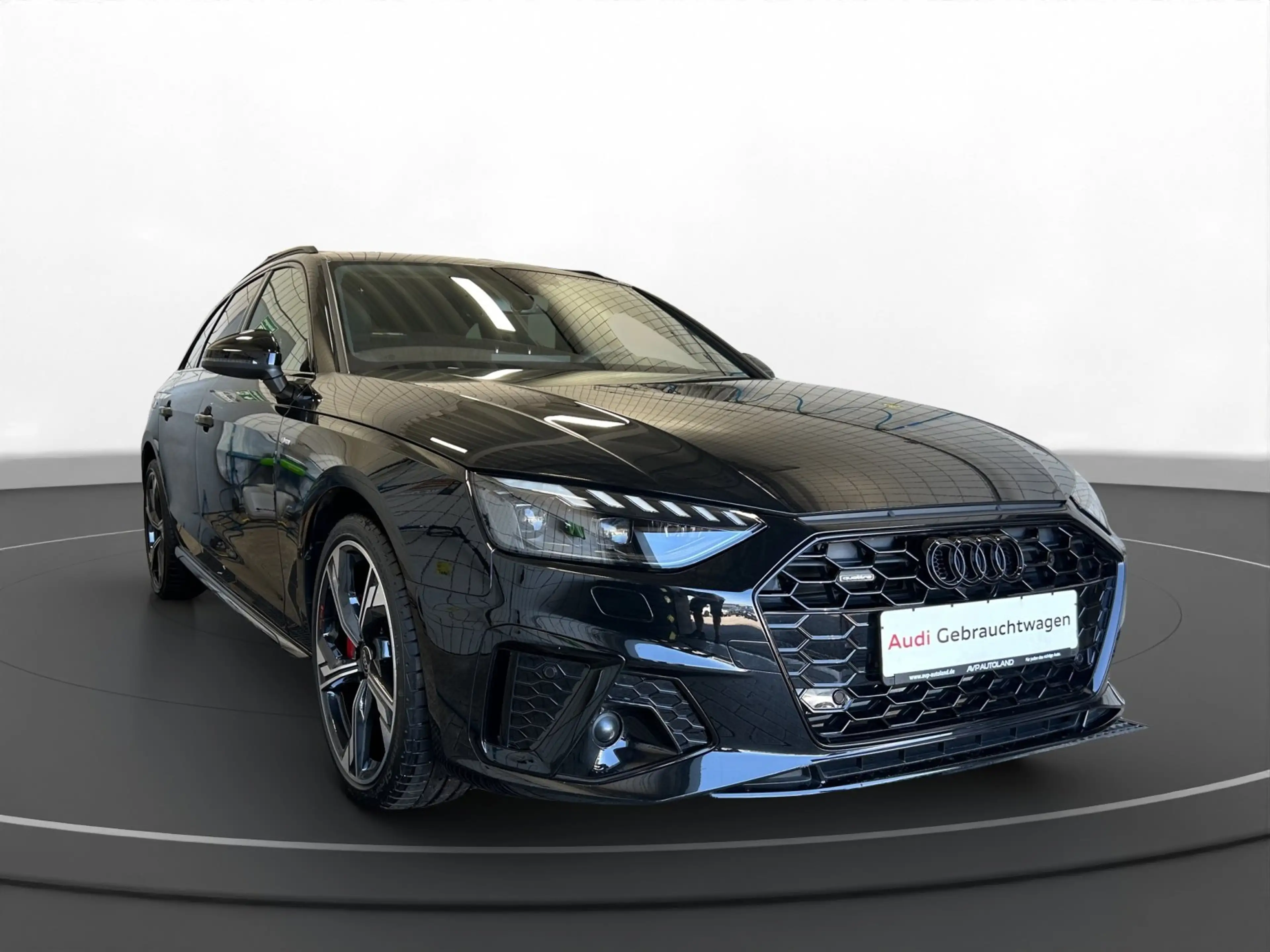 Audi A4 Avant 45 TFSI quattro S tronic S line | PANO — photo 5