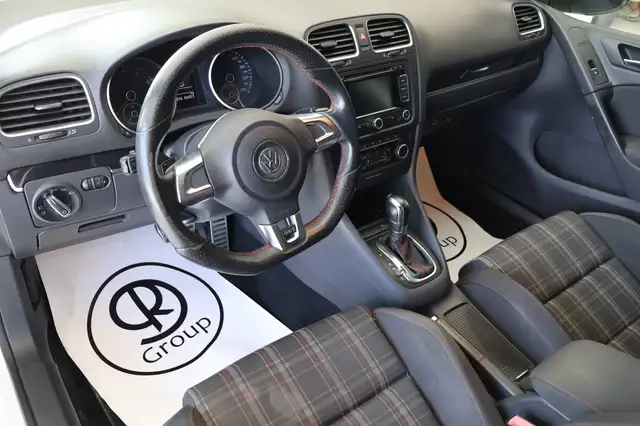 Volkswagen Golf view 9