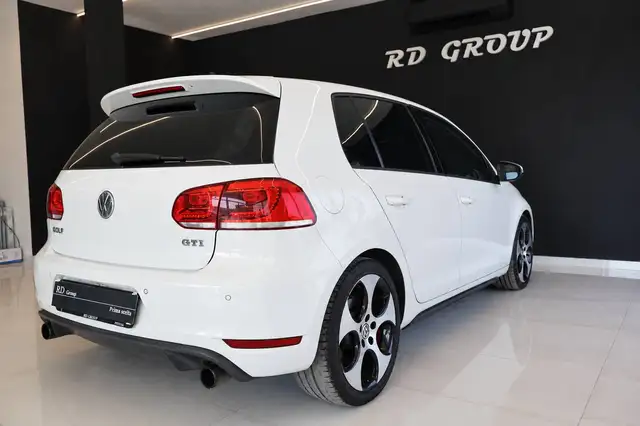 Volkswagen Golf view 6