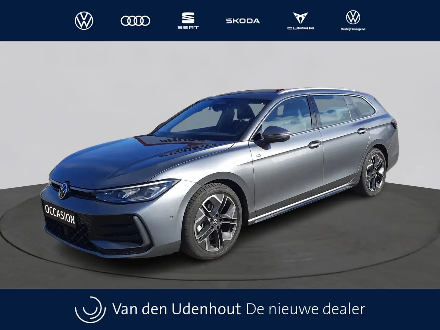 Volkswagen Passat Variant 1.5 eTSI R-Line Business | Trekhaak | Panoramadak Grijs - 1