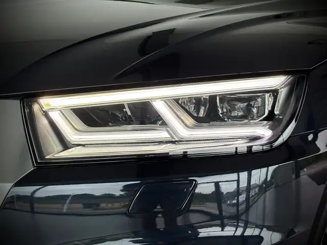 Audi Q5 view 6