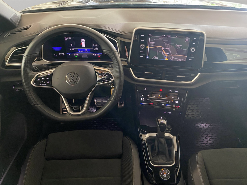 Volkswagen T-Roc R-Line 2.0 TSI DSG 4Motion ACC LED Massage — photo 11